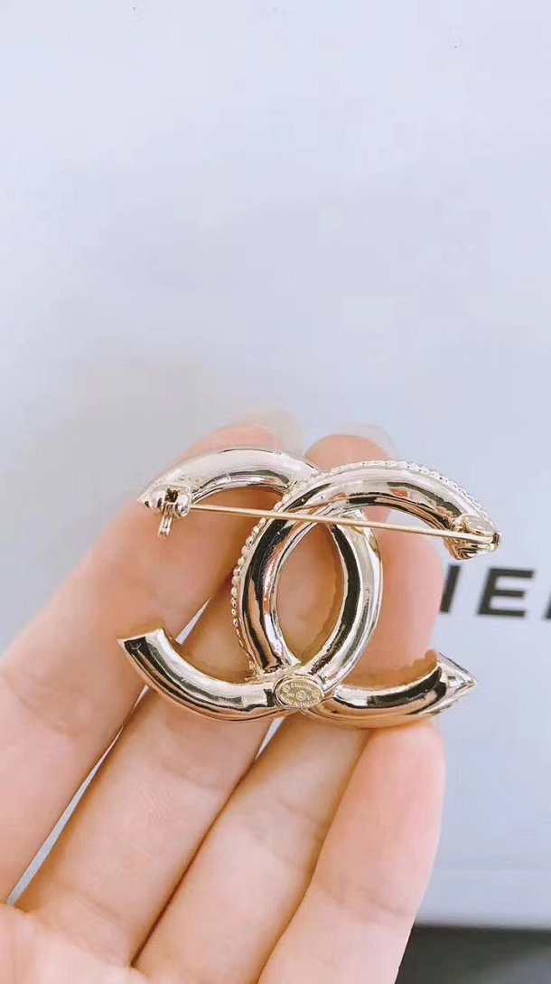 Top quality CC brooch CH104
