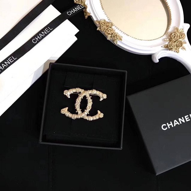 Top quality CC brooch CH105