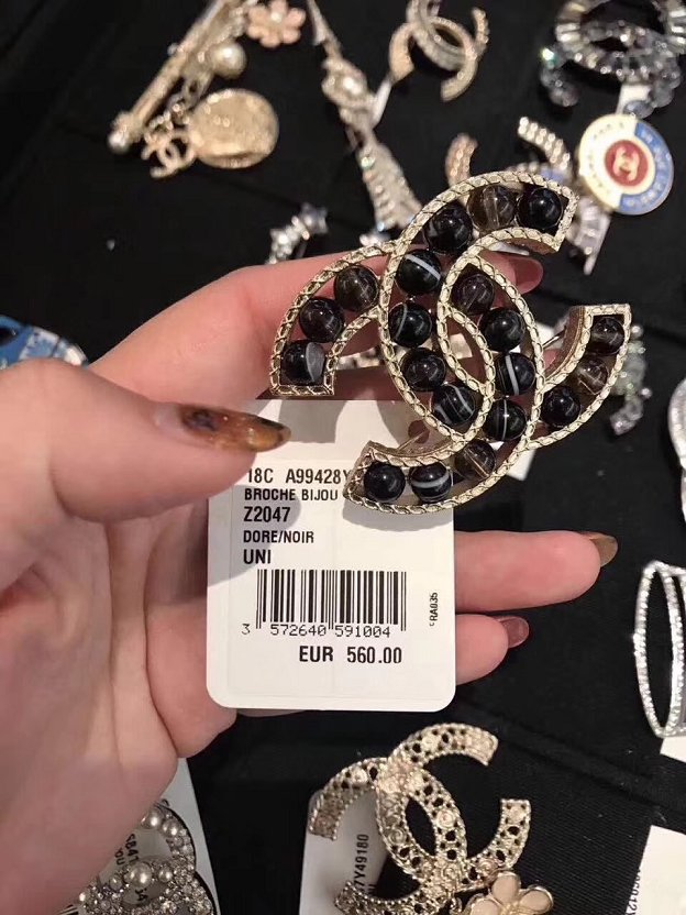 Top quality CC brooch CH109