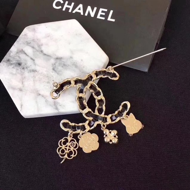 Top quality CC brooch CH118