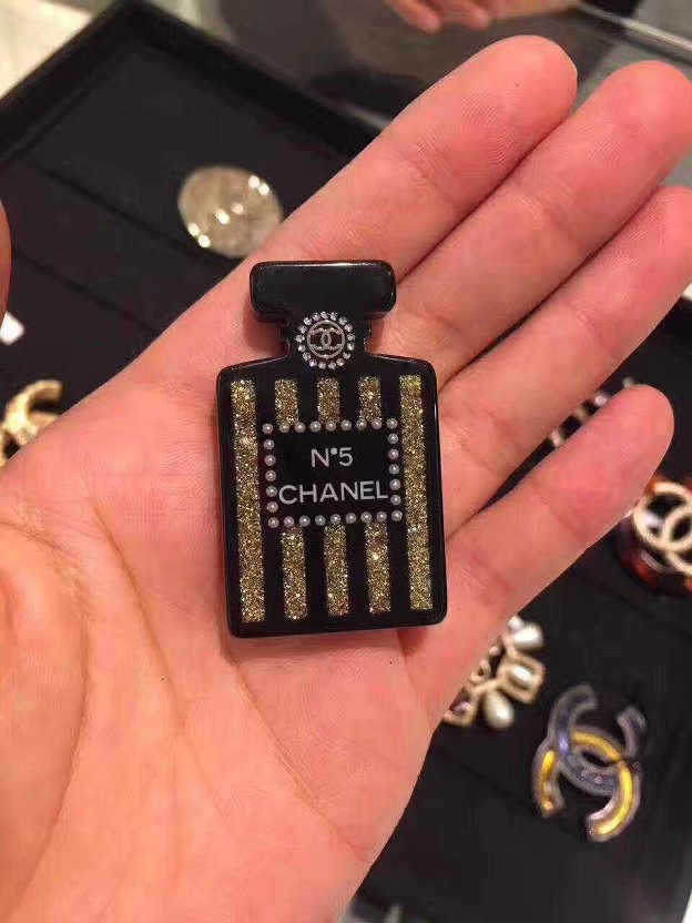 Top quality CC brooch CH126