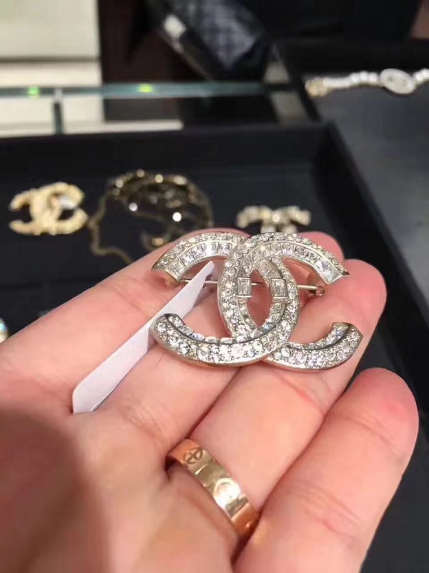 Top quality CC brooch CH128