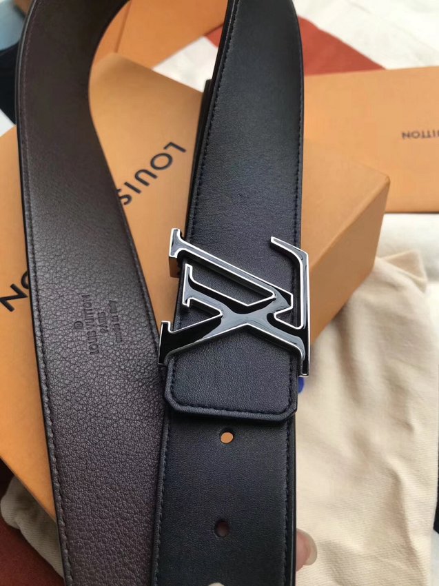 Louis vuitton original calfskin mens 40mm belt M9904V