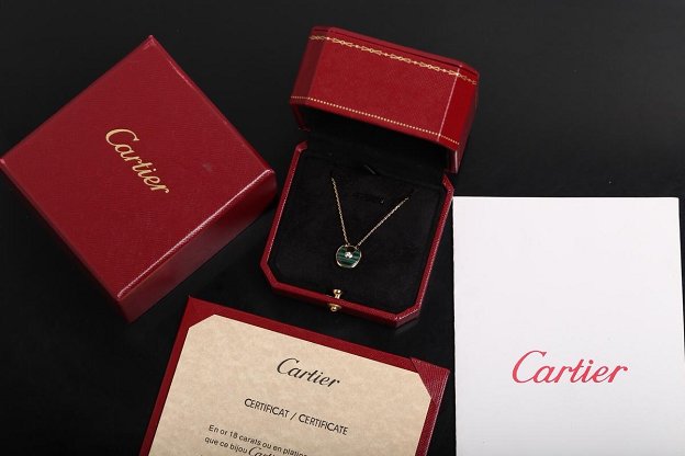 Cartier amulette de necklace B3047100 green