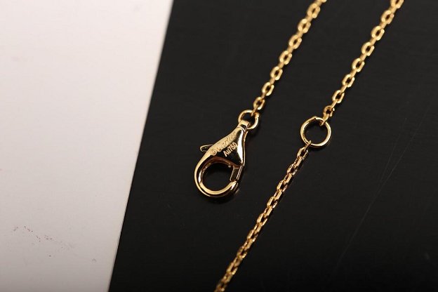 Cartier amulette de necklace B3047100 green