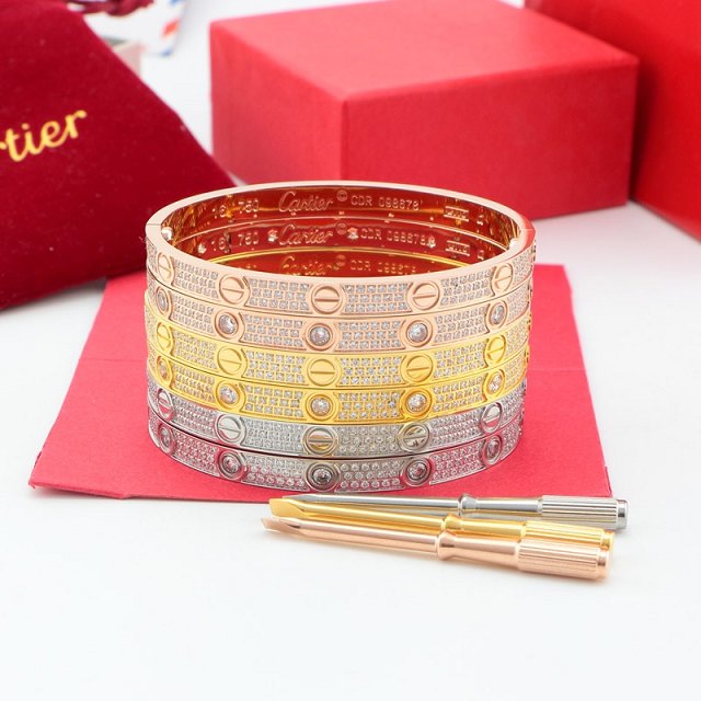 Cartier top quality love bracelet diamond B6048021