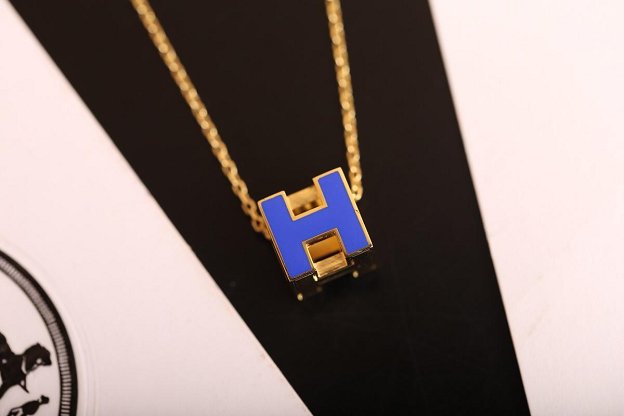 Hermes square H pendant H216336 blue