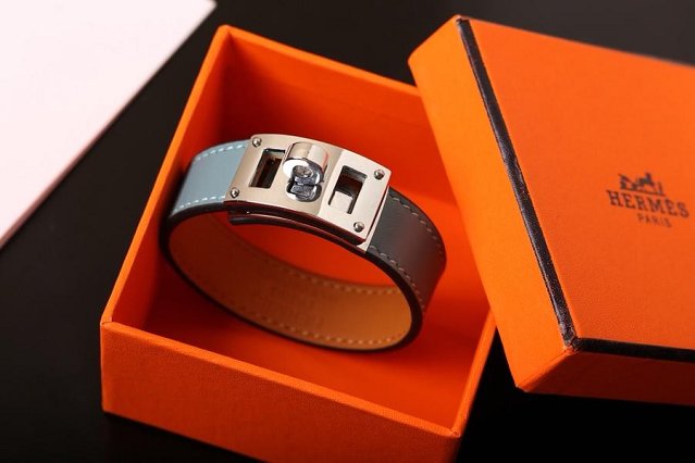 Herems togo leather kelly bracelet H109028 light blue