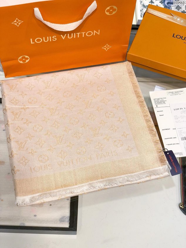 2020 louis vuitton top quality silk scarf L568 beige(small logo)