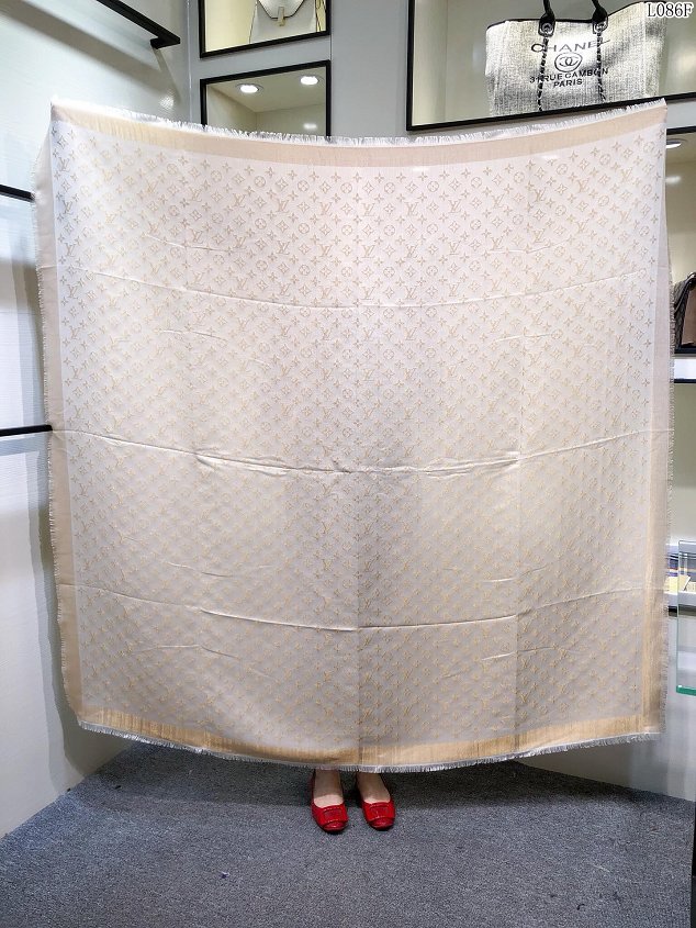 2020 louis vuitton top quality silk scarf L568 beige(small logo)