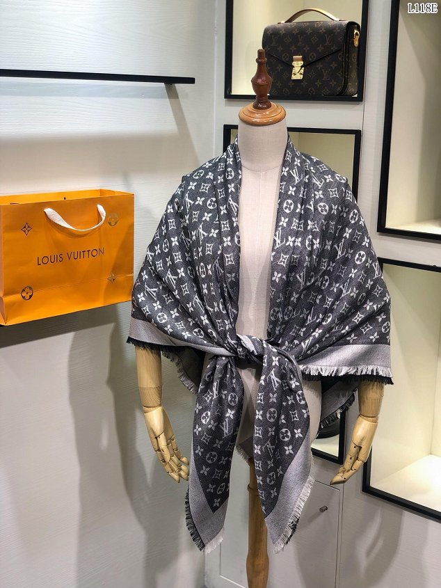 2020 louis vuitton top quality silk scarf L568 grey