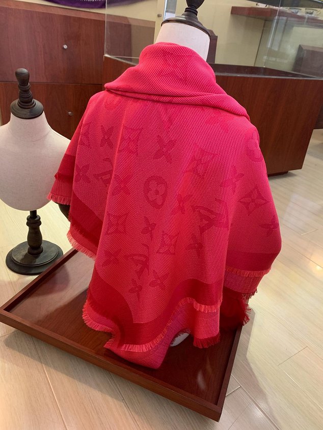 2020 louis vuitton top quality silk scarf L569 red