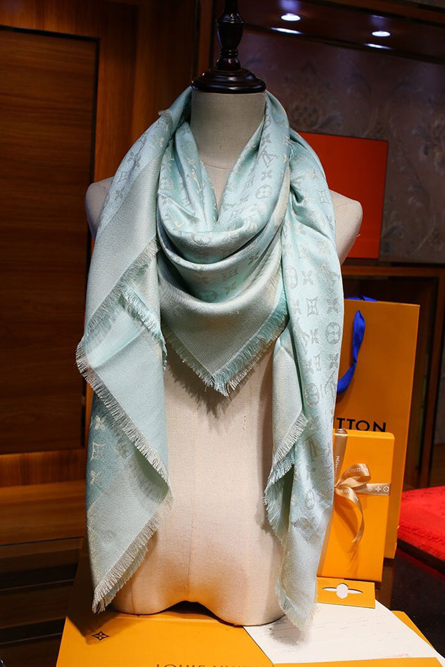 2020 louis vuitton top quality silk scarf L568 light green&gold