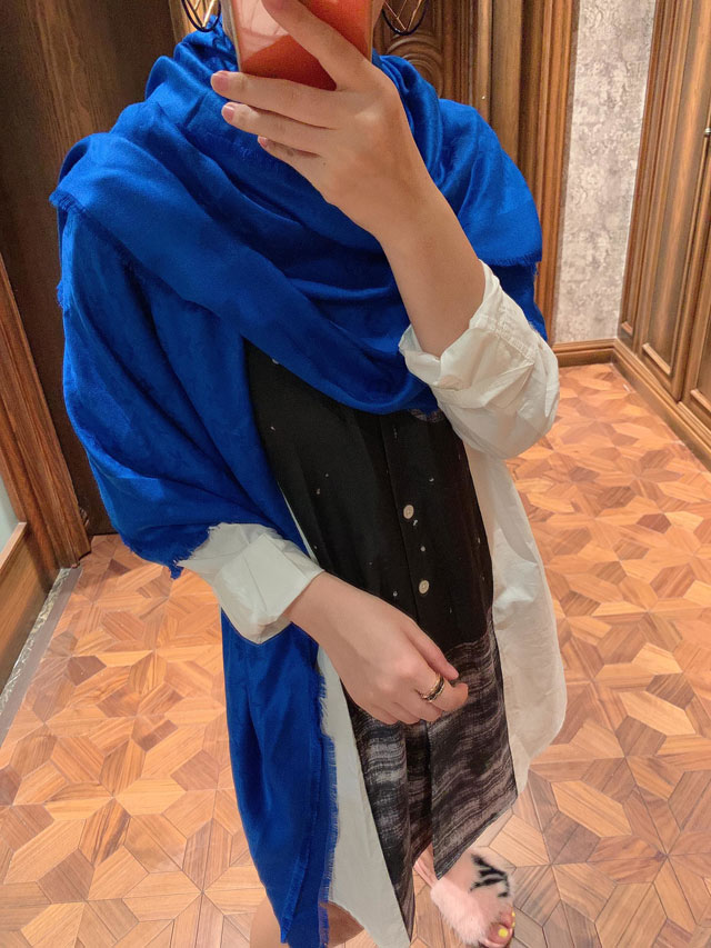 2020 louis vuitton top quality silk scarf L568 royal blue	