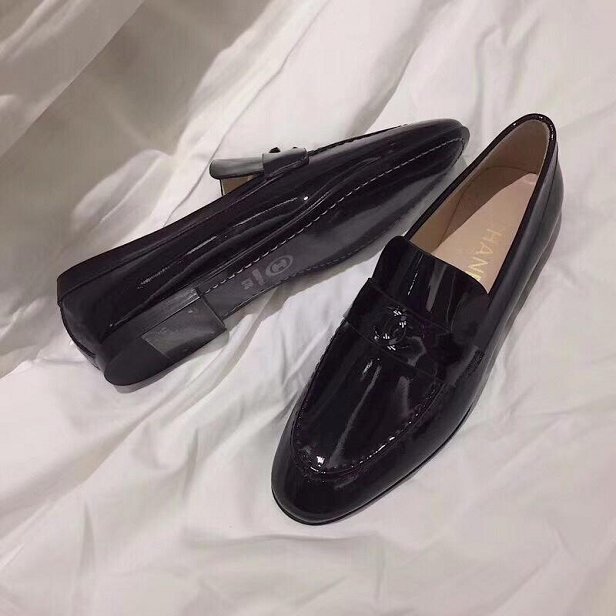 CC original calfskin loafers G35037 silver