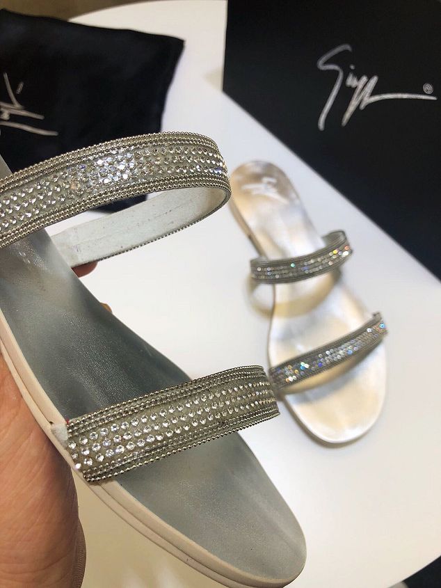 Giuseppe Zanotti original lambskin sandals GZ0026