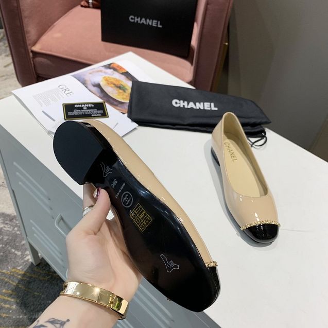 CC original patent calfskin flats G02815