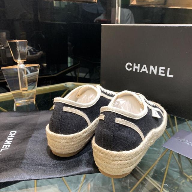CC original canvas sneakers G34375