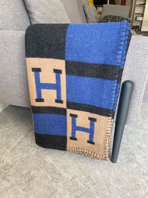 Hermes original cashmere avalon blanket HB064 white&blue