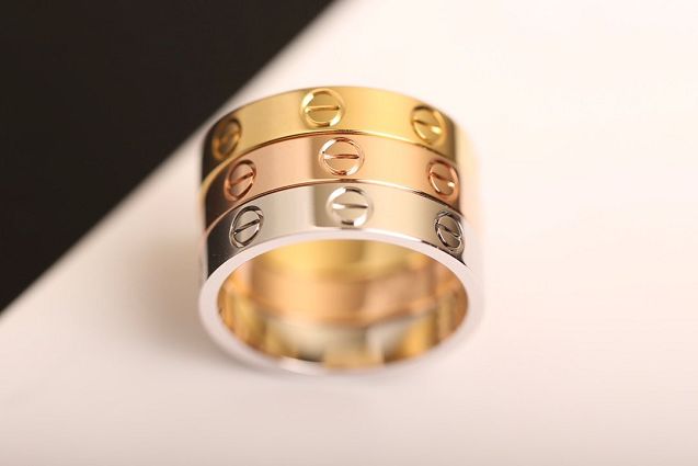 Cartier love ring b4084901