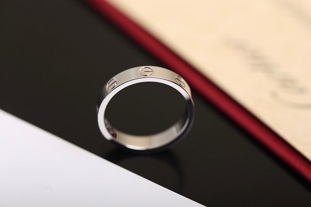 Cartier love ring b4084901