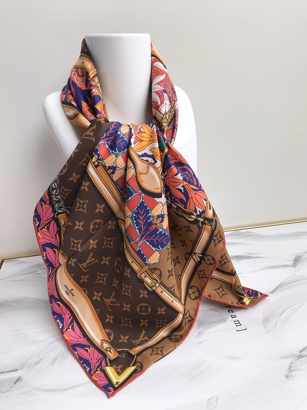 Louis vuitton square silk scarf 90 L578 coffee