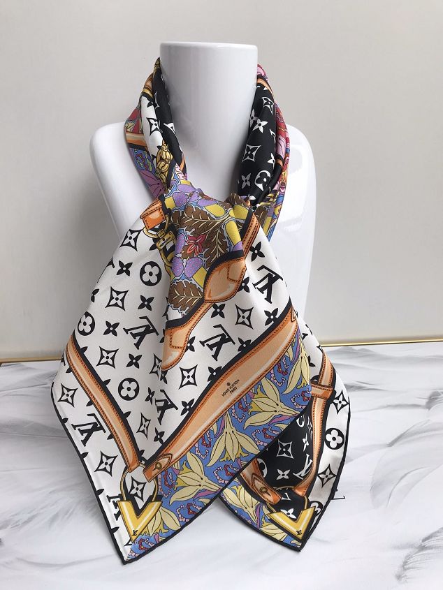 Louis vuitton square silk scarf 90 L579 
