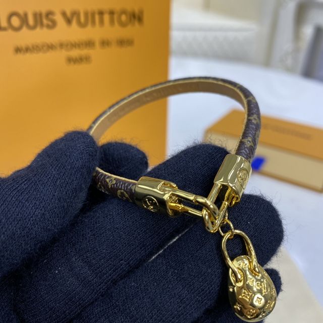 Louis vuitton monogram canvas tribute bracelet M6442E