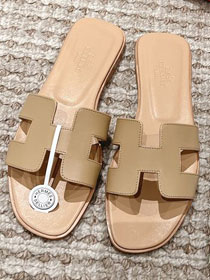 Hermes calfskin oran sandal HS0205