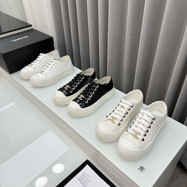 CC calfskin sneakers CH0093