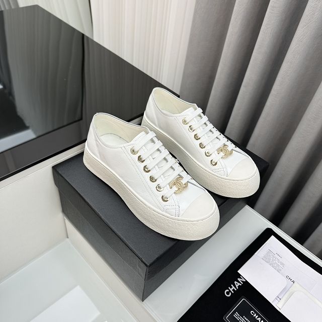 CC calfskin sneakers CH0093