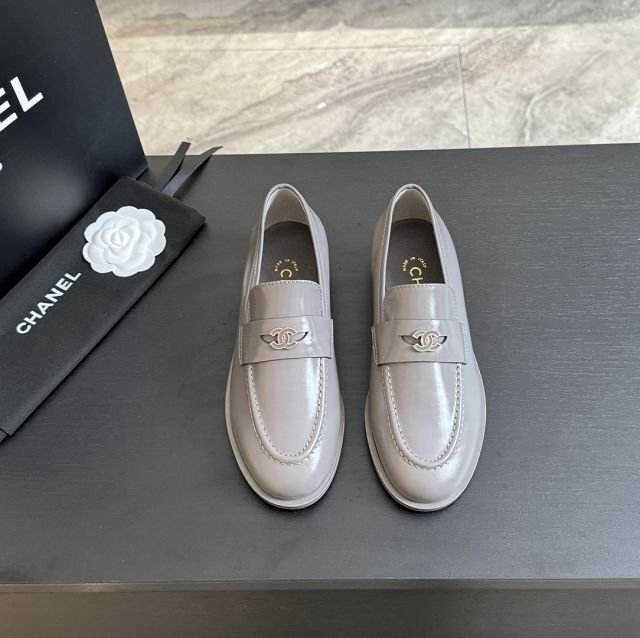 CC calfskin loafers CH0301