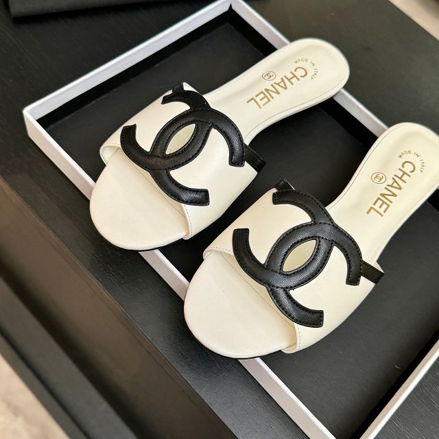 CC original lambskin mules CH00299