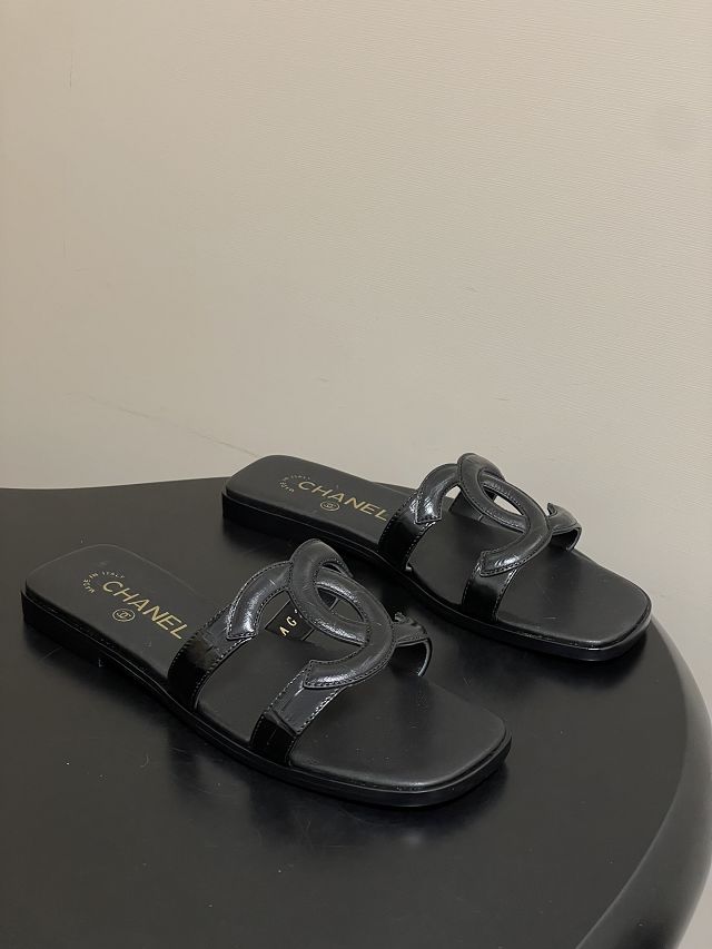 CC original lambskin mules CH00302