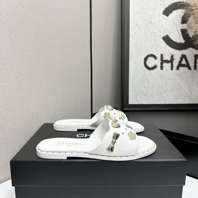 CC original lambskin mules CH00327