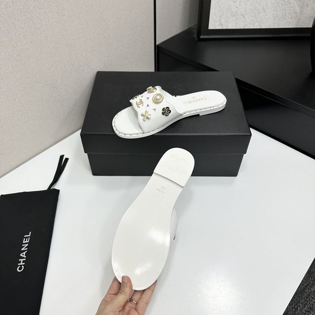 CC original lambskin mules CH00327