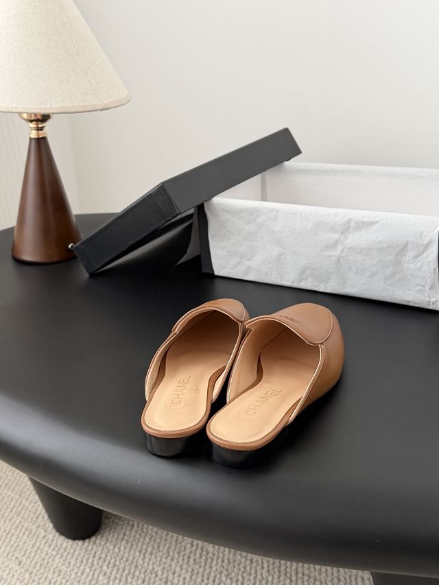 CC original lambskin mules CH00376