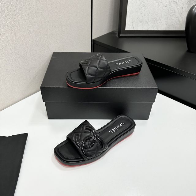 CC original lambskin mules CH00383