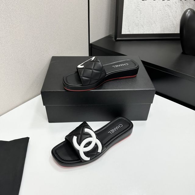 CC original lambskin mules CH00383