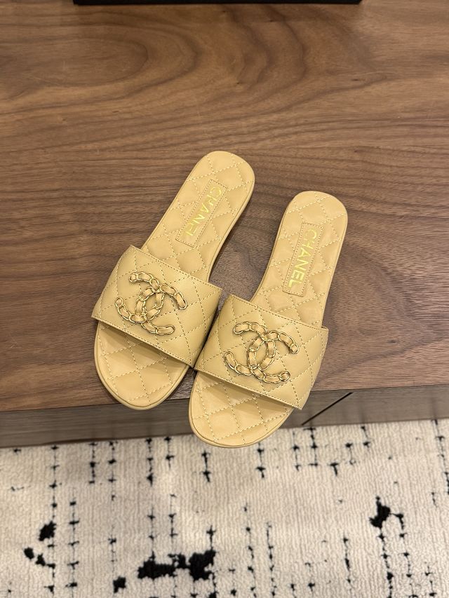 CC original lambskin mules CH00405