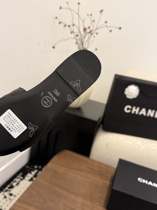 CC original lambskin mules CH00405