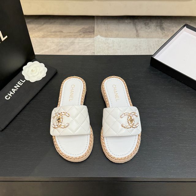 CC original lambskin mules CH00410