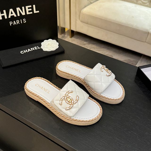 CC original lambskin mules CH00410