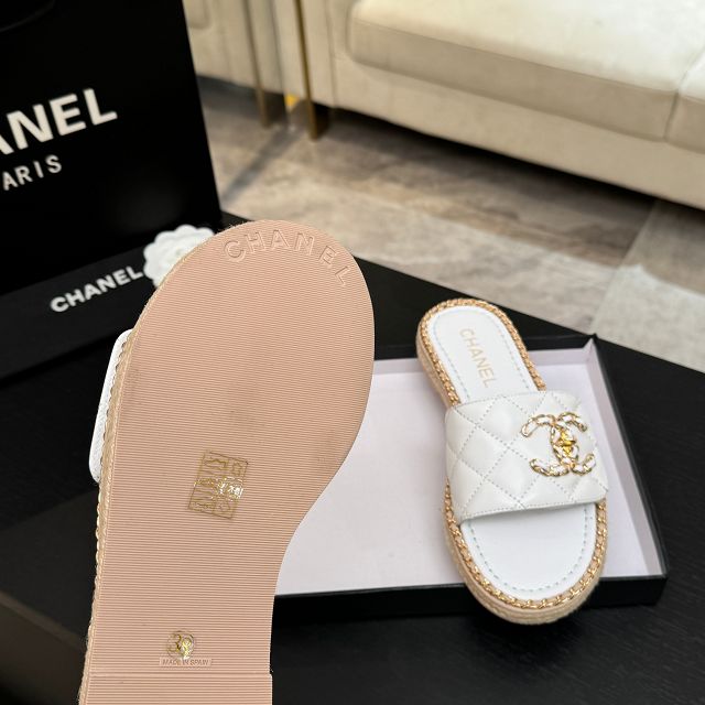 CC original lambskin mules CH00410