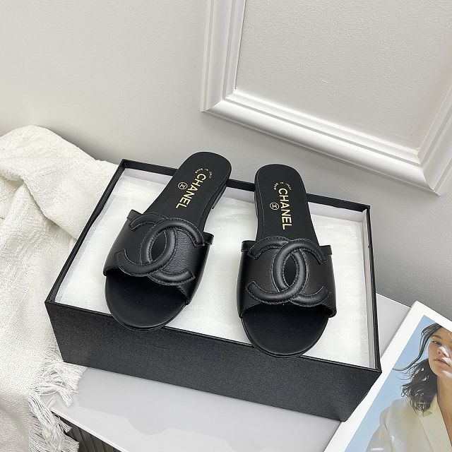 CC original lambskin mules CH00422