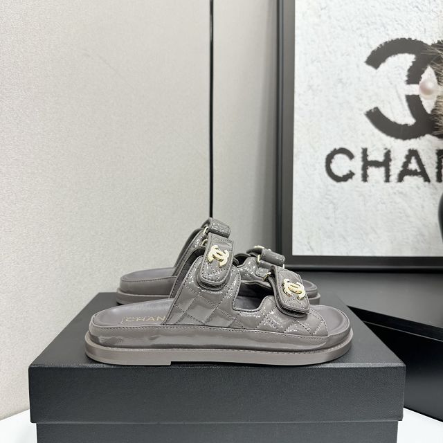 CC original shiny calfskin mules CH00390