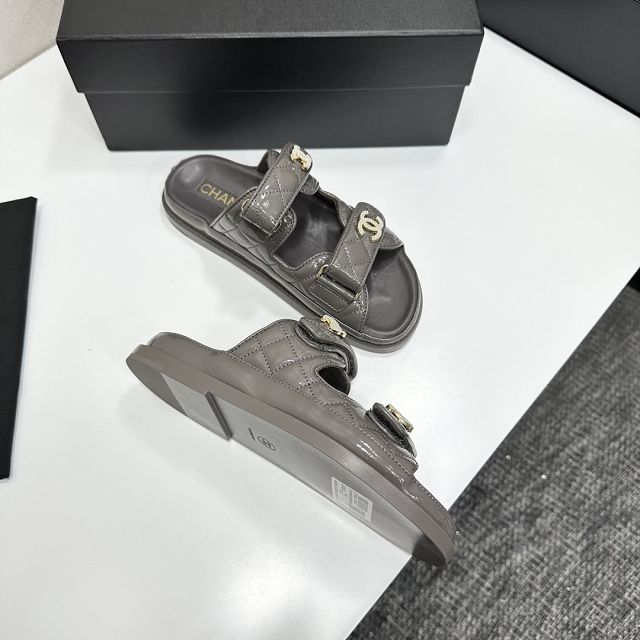 CC original shiny calfskin mules CH00390