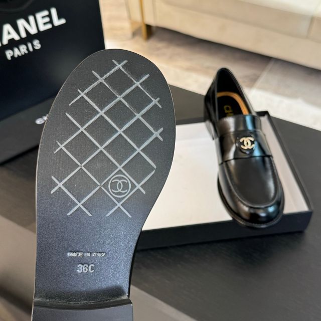 CC original shiny calfskin loafers CH00461