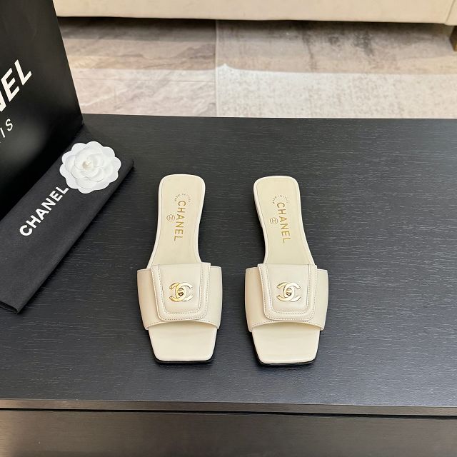 CC original lambskin mules CH00490